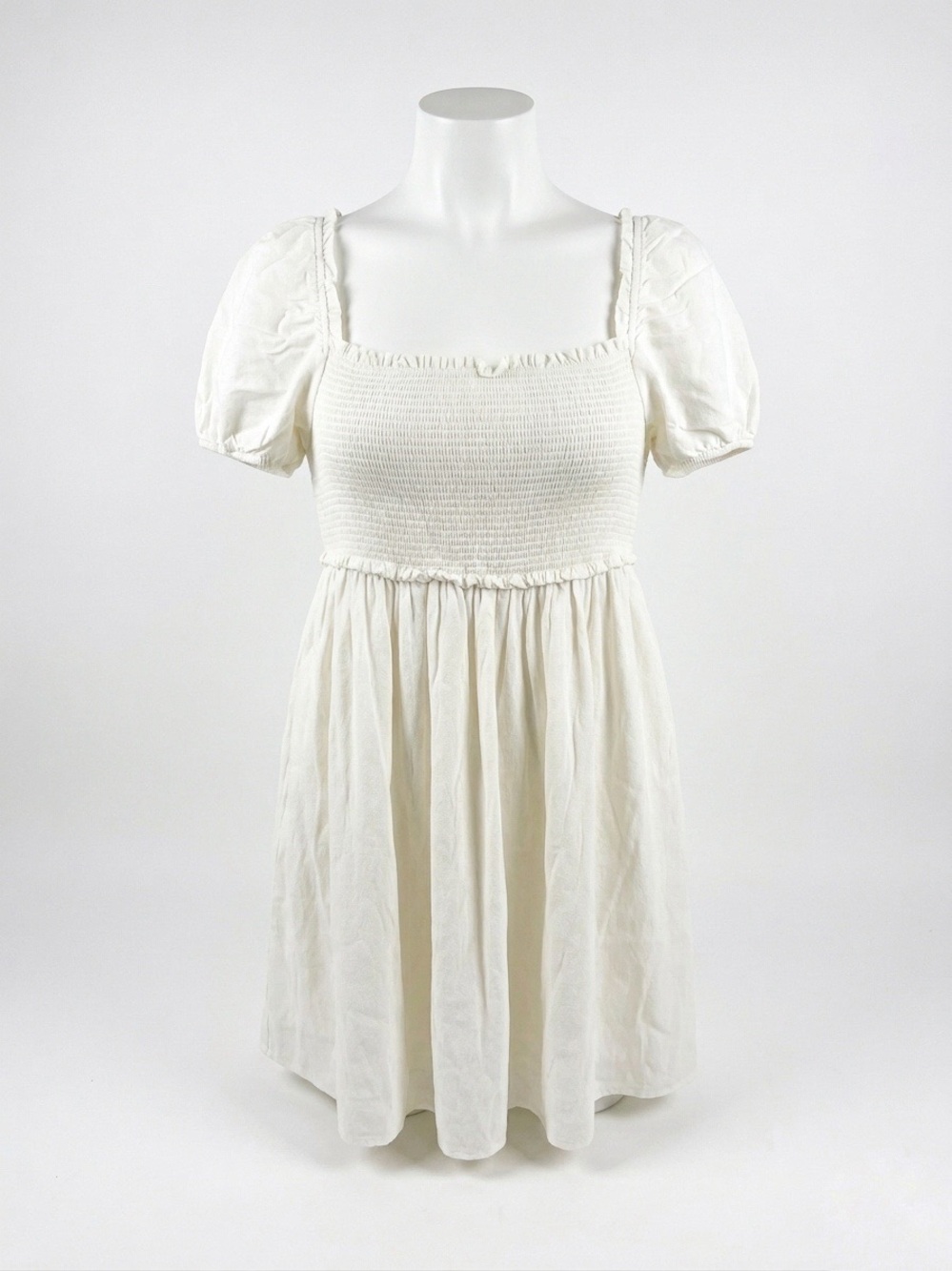 Aritzia Sunday Best White Smocked Puff Sleeve Dress Size XL NWOT